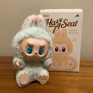 POP MART Have a Seat Vinyl Face in Labubu - Ququ